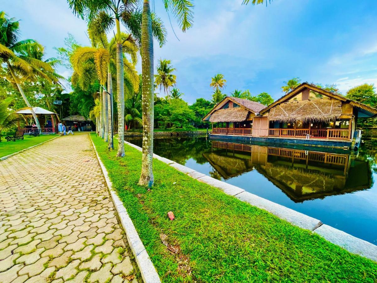 Plumeria Lake Resort & Spa Vayalār Exteriér fotografie
